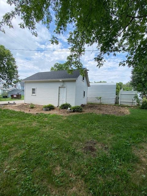 Detached Garage