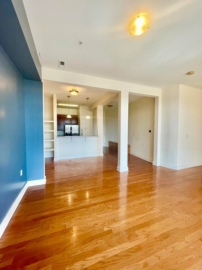 3 Greenwich Dr unit 108, Jersey City, NJ 07305 - photo 7