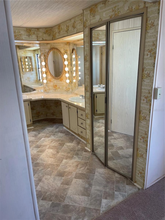 109 Ridge Manor Dr, Lake Wales, FL 33853 - photo 4