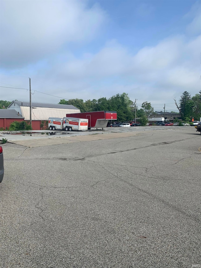 1006 S Walnut St, Bloomington, IN 47401 - photo 6