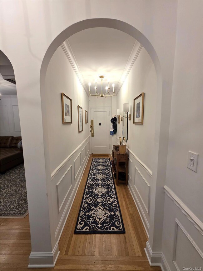 Hampton Court unit A3C, Richmond Hill, NY 11418 - photo 6