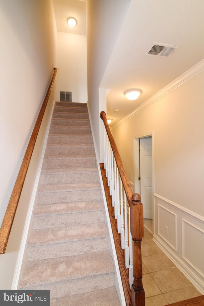 42836 Sykes Terrace, Chantilly, VA 20152 - photo 4