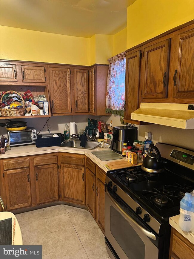 359 Parkway Ave, Trenton, NJ 08618 - photo 7