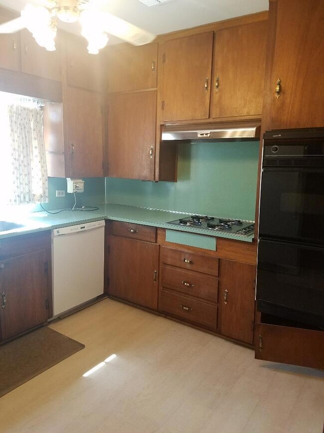 double gas ovens and cooktop