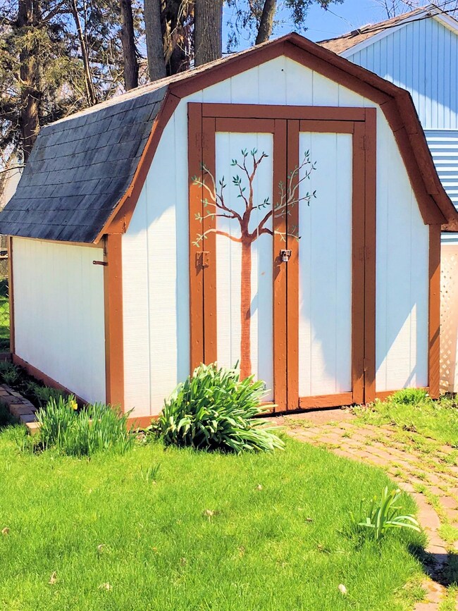 513 W Walnut St, Crown Point, IN 46307 - photo 2