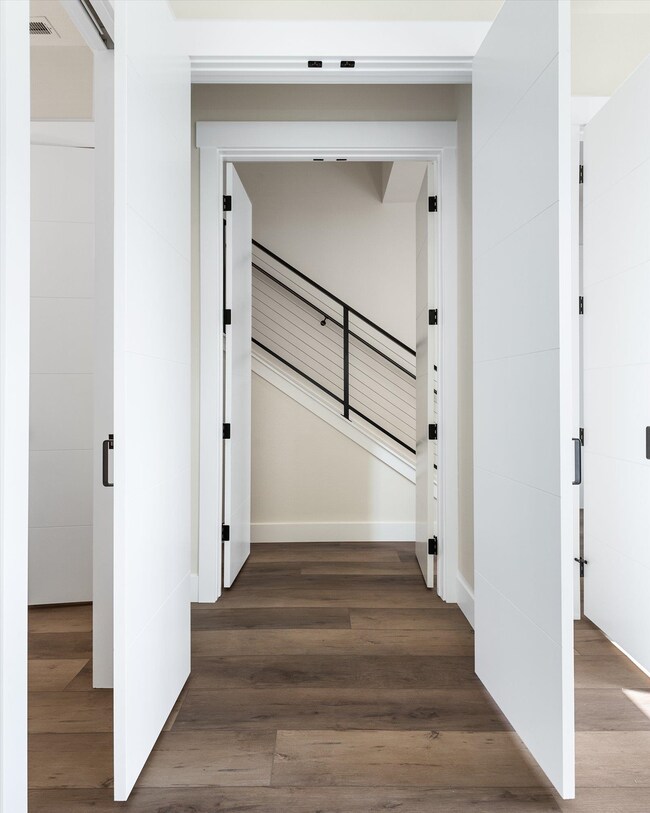 2107 E Turnberry Ln, Spokane, WA 99223 - photo 6