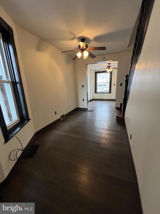 434 Birch St, Reading, PA 19604 - photo 5