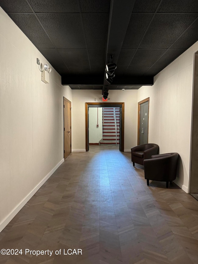 n main interior 2