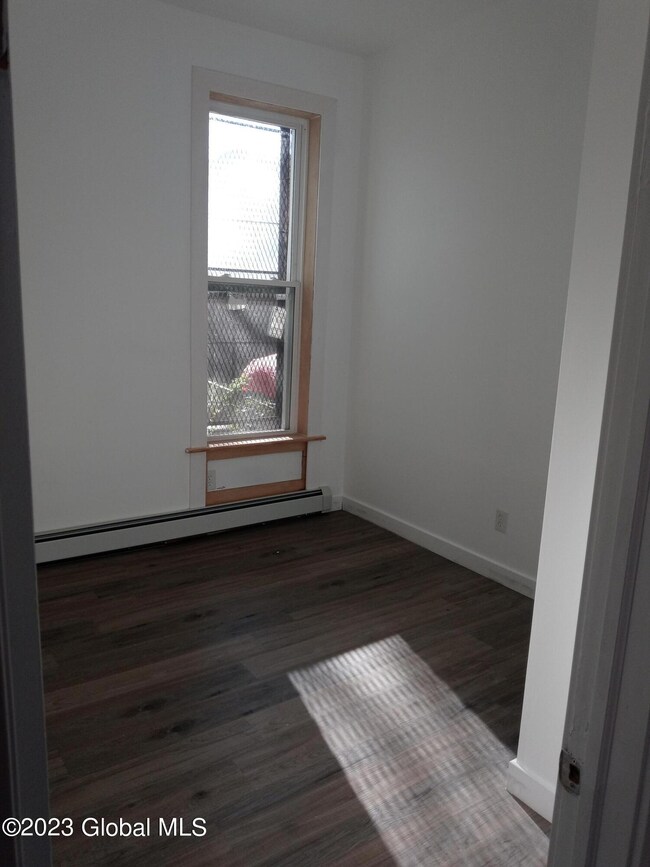 336 Clinton Ave unit 1st Floor, Albany, NY 12206 - photo 4