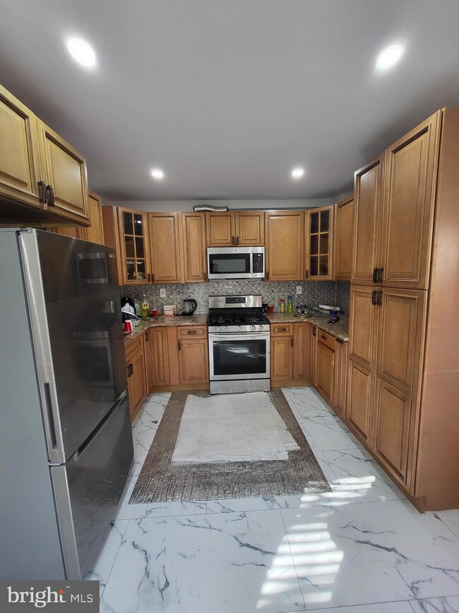 401 N 12th St, Reading, PA 19604 - photo 3