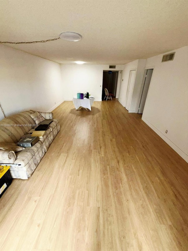 440 Lakeview Dr unit 102, Weston, FL 33326 - photo 7