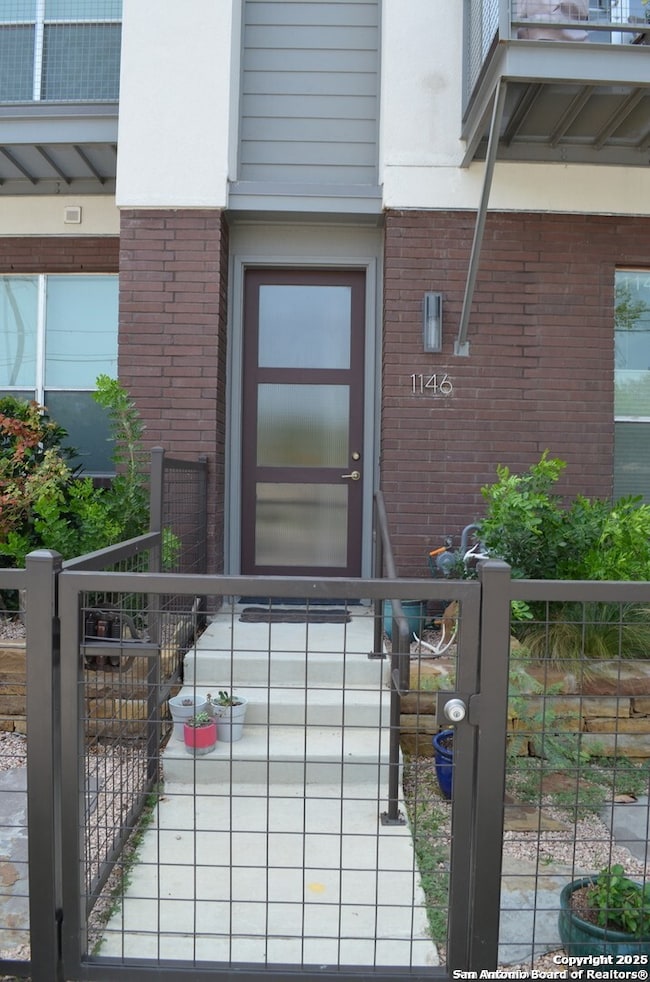 1146 E Quincy St, San Antonio, TX 78212 - photo 2