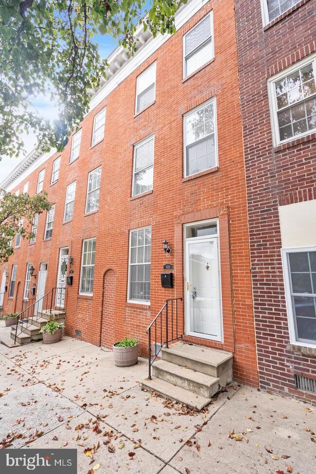 910 N Eden St, Baltimore, MD 21205 - photo 3