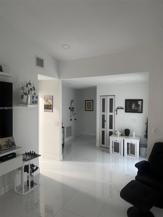 1131 SW 110th Ave, Pembroke Pines, FL 33025 - photo 2