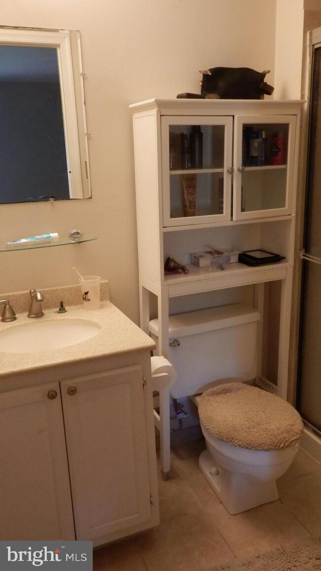 1119 Castle Harbour Way unit 3B, Glen Burnie, MD 21060 - photo 6