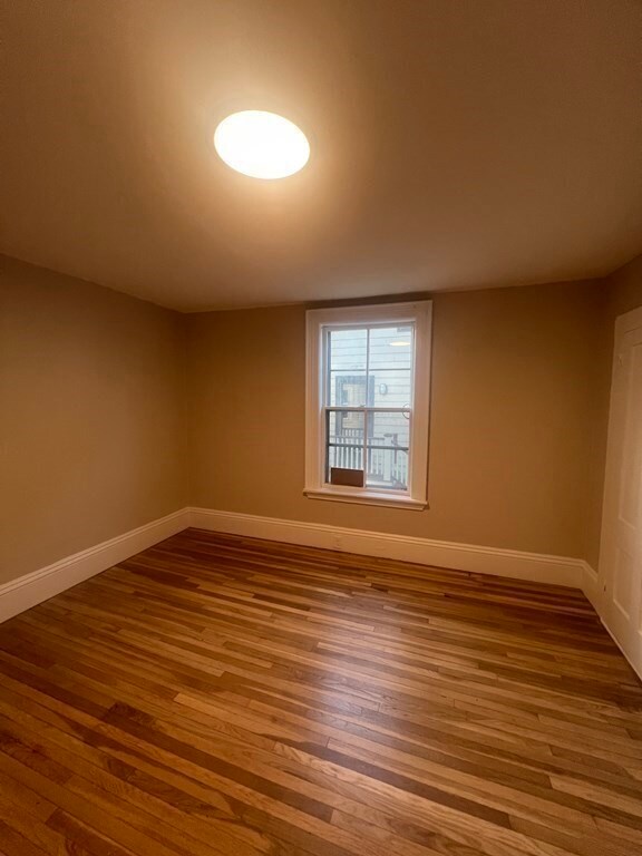 15 Harris St unit 1, Marblehead, MA 01945 - photo 3