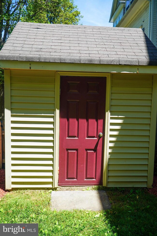 801 Estuary Dr, Odenton, MD 21113 - photo 3