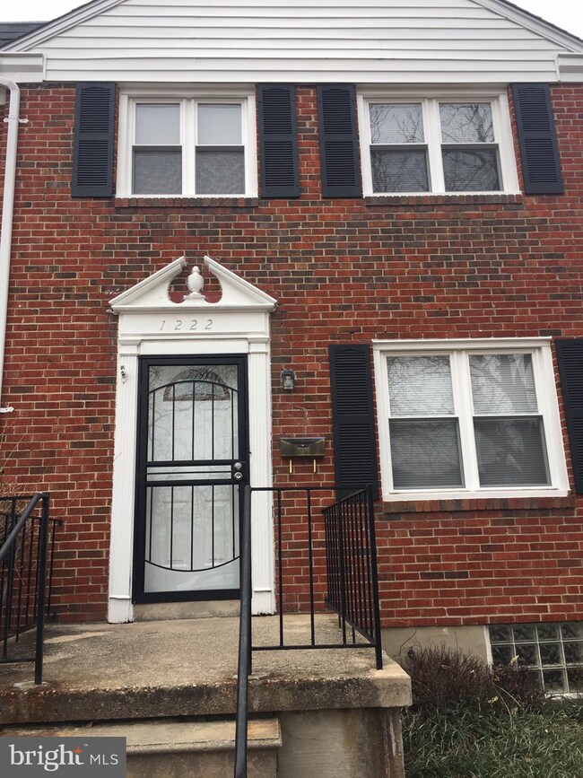 1222 Deanwood Rd, Parkville, MD 21234 - photo 2