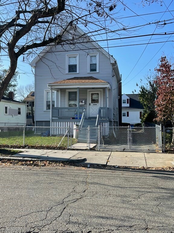 41 Sheafe St, Malden, MA 02148 - photo 2