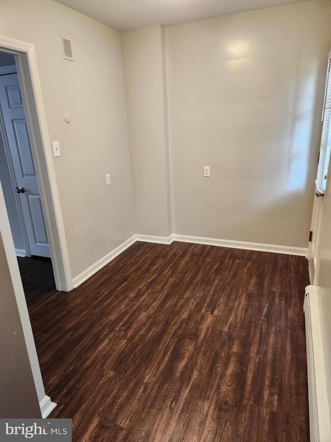 507 E Highland Ave unit 6, Wilmington, DE 19804 - photo 3