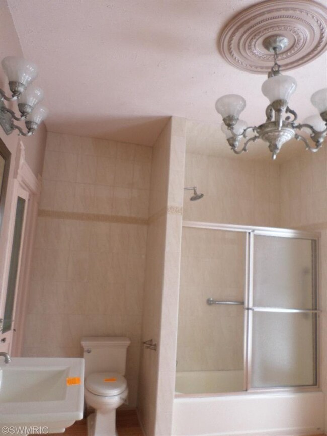 110 Locust St E, Three Oaks, MI 49128 - photo 2