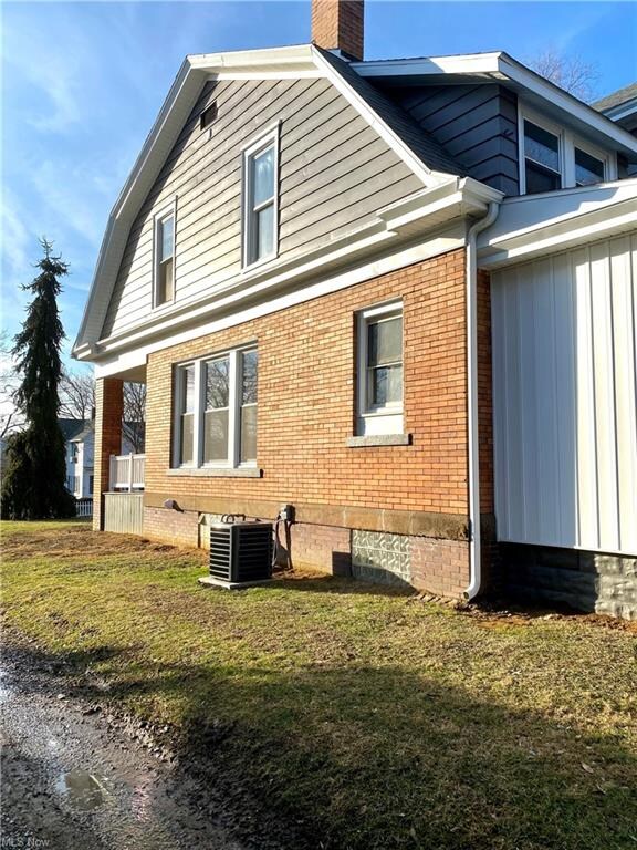 360 S 3rd St, Coshocton, OH 43812 - photo 6