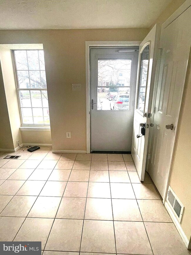 2023 Cedar Barn Way, Windsor Mill, MD 21244 - photo 4