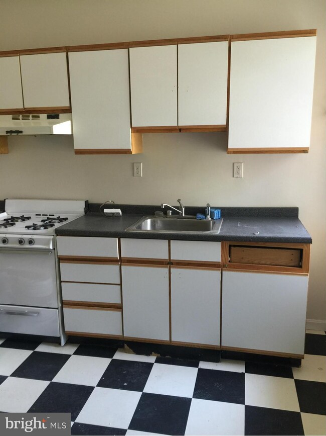 1614 E 29th St, Baltimore, MD 21218 - photo 3