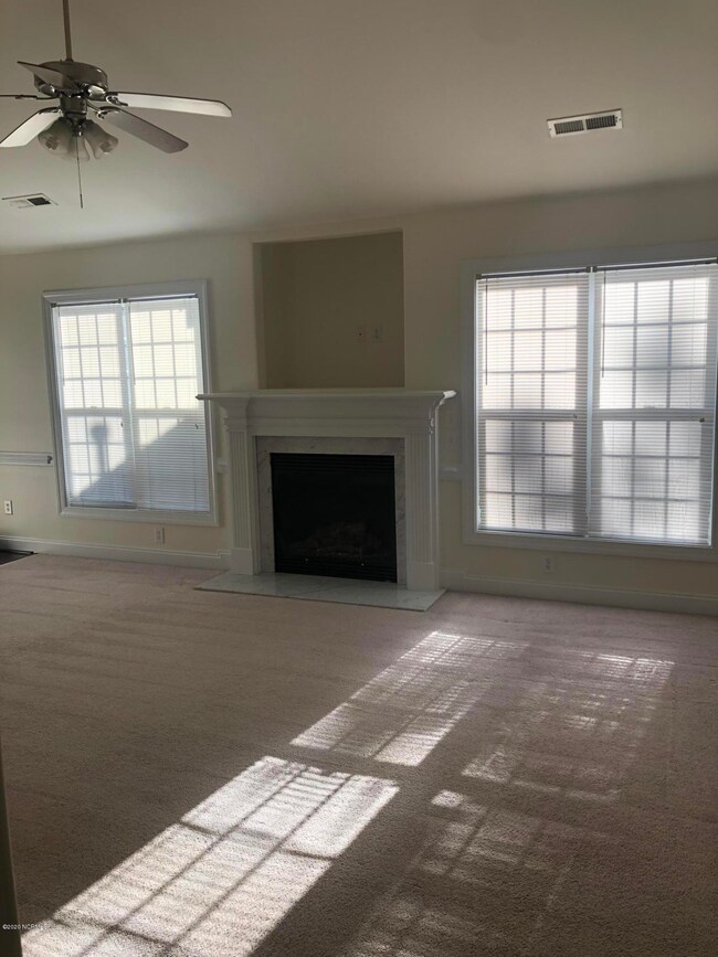 2420 Sawgrass Dr, Winterville, NC 28590 - photo 3