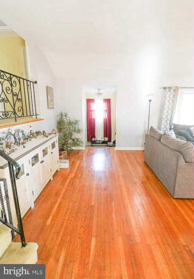 813 Meetinghouse Ct, Cinnaminson, NJ 08077 - photo 3