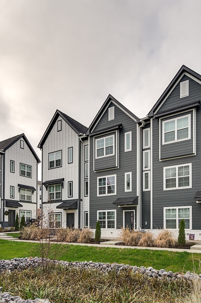 708 N Dupont Ave, Nashville, TN 37115 - photo 3