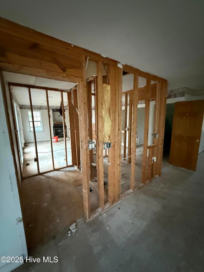 228 Gill Net Ln, Sneads Ferry, NC 28460 - photo 4