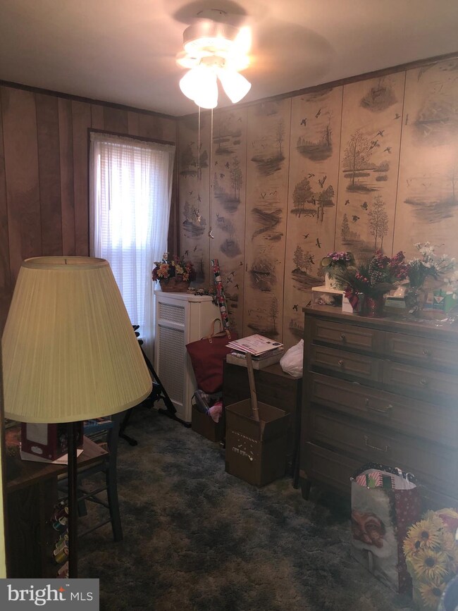 2818 Gillingham St, Philadelphia, PA 19137 - photo 5