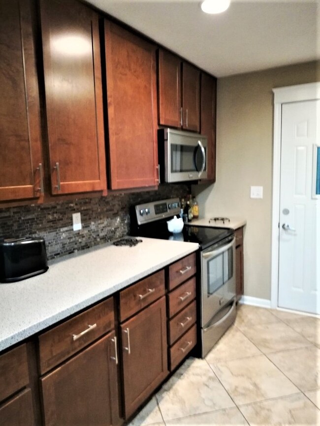 4011 Bridle Ln, West Lafayette, IN 47906 - photo 7