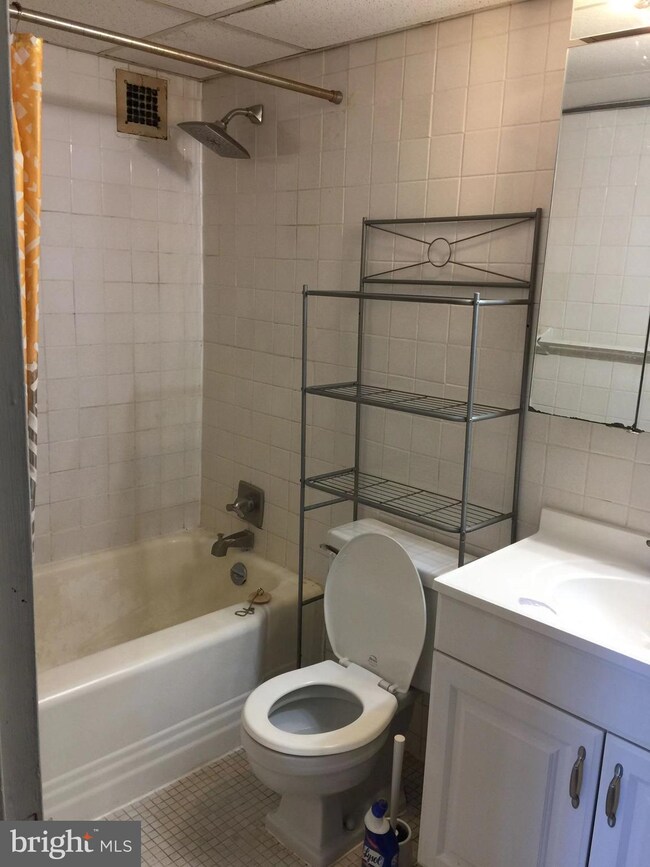 Radnor House unit 616, Bryn Mawr, PA 19010 - photo 5