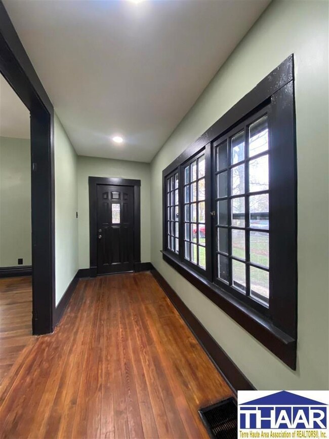 1019 S 9th St, Terre Haute, IN 47807 - photo 5