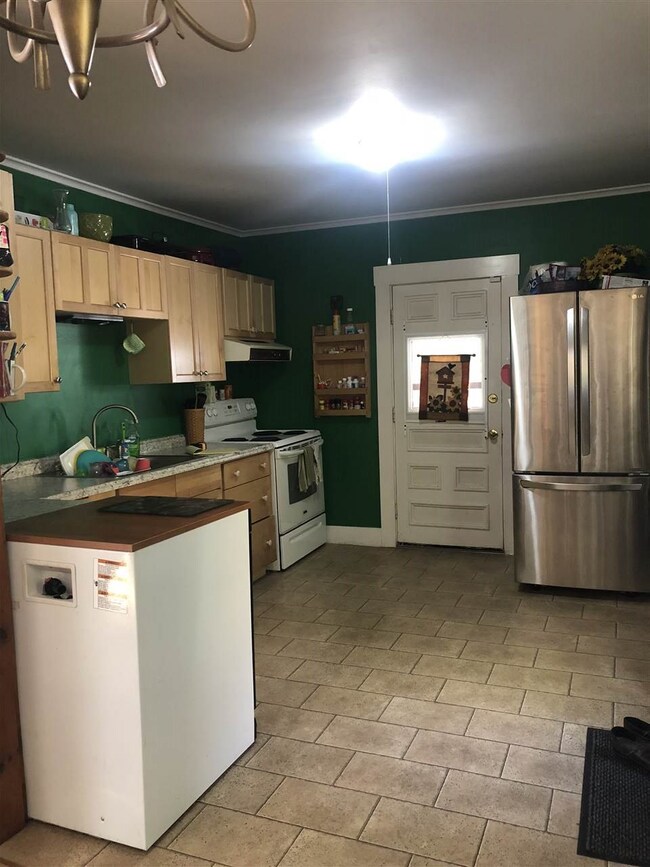 40 Hall St, Barre, VT 05641 - photo 6