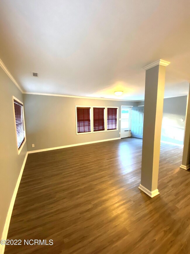 400 Country Club Rd, Jacksonville, NC 28546 - photo 5