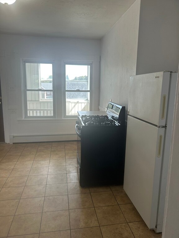 44-46 Salem St unit 3, Fitchburg, MA 01420 - photo 3