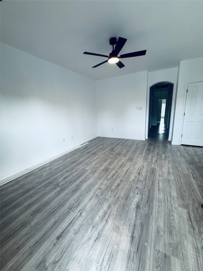 5214 Rue St unit A B, Houston, TX 77033 - photo 2