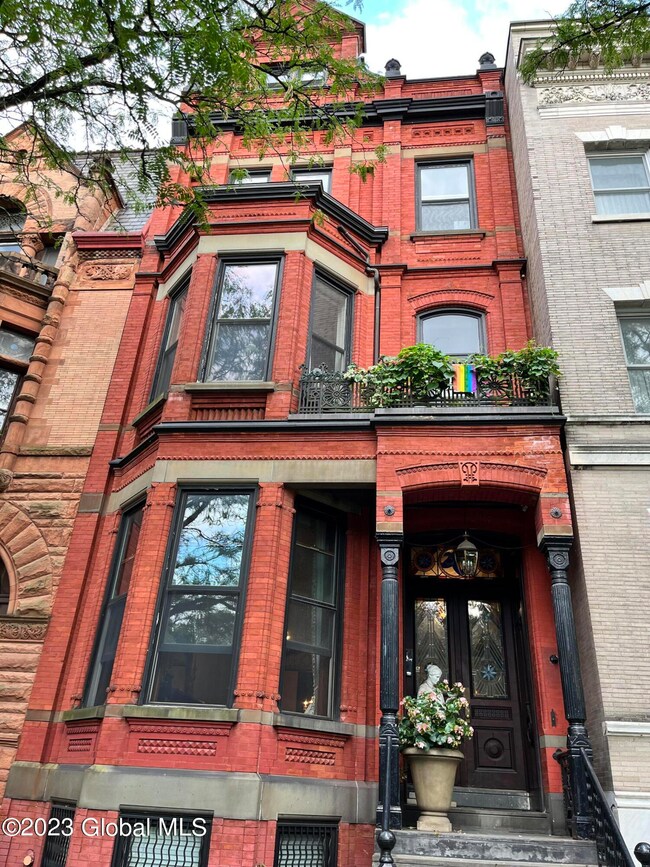 30 Willett St, Albany, NY 12210 - photo 2