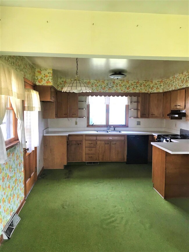 915 Van Kirk Dr, Marysville, OH 43040 - photo 4