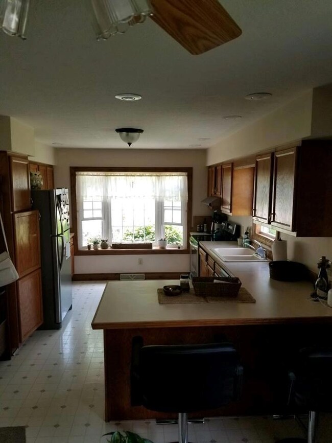 2328 Kerstetter Rd, Bucyrus, OH 44820 - photo 5