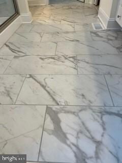 105 Amberfield Ct, Winchester, VA 22602 - photo 4