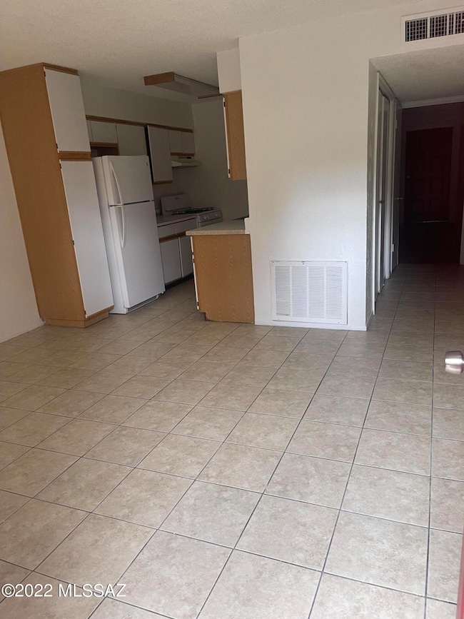810 S Kolb Rd unit 66, Tucson, AZ 85710 - photo 4