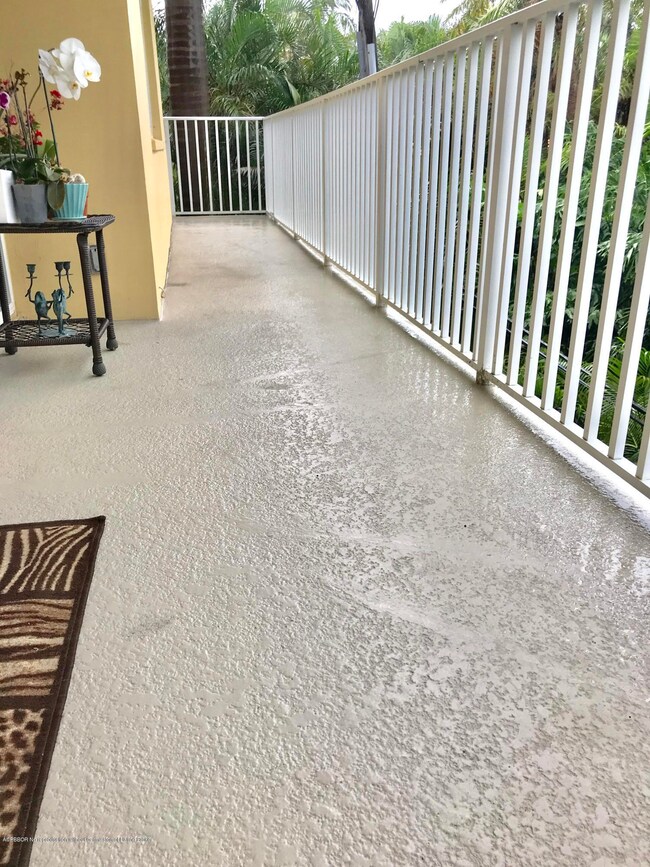 90' Wrap Around Terrace