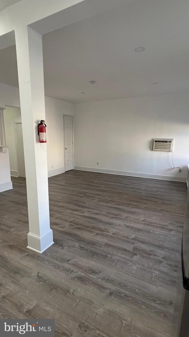 1761 R St NW, Washington, DC 20009 - photo 3