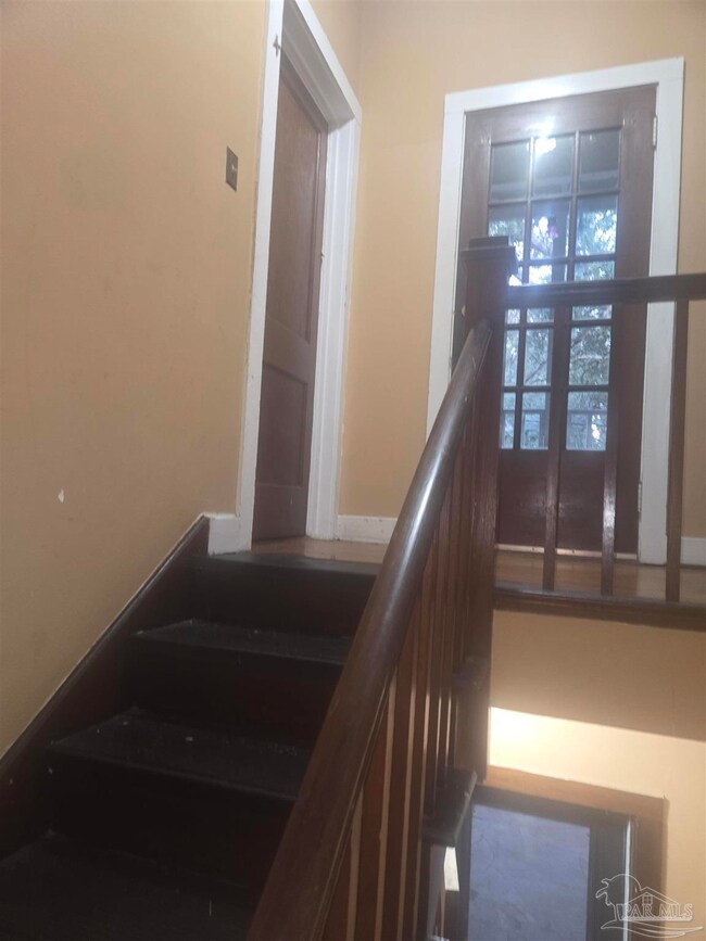 515 N Barcelona St unit 4, Pensacola, FL 32501 - photo 3