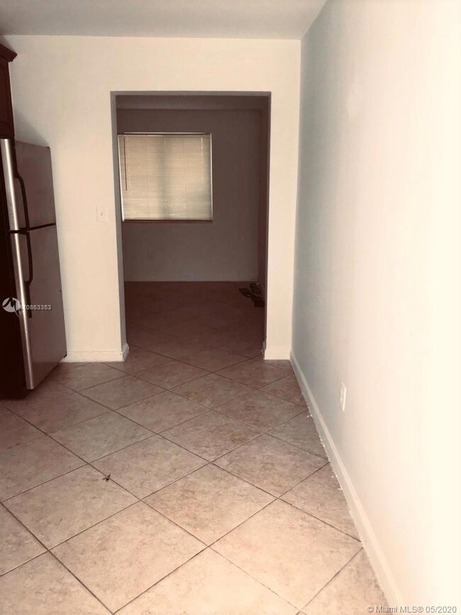 828 SW 2nd St unit 4, Miami, FL 33130 - photo 5