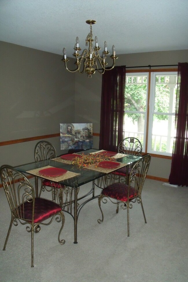 Formal Dining